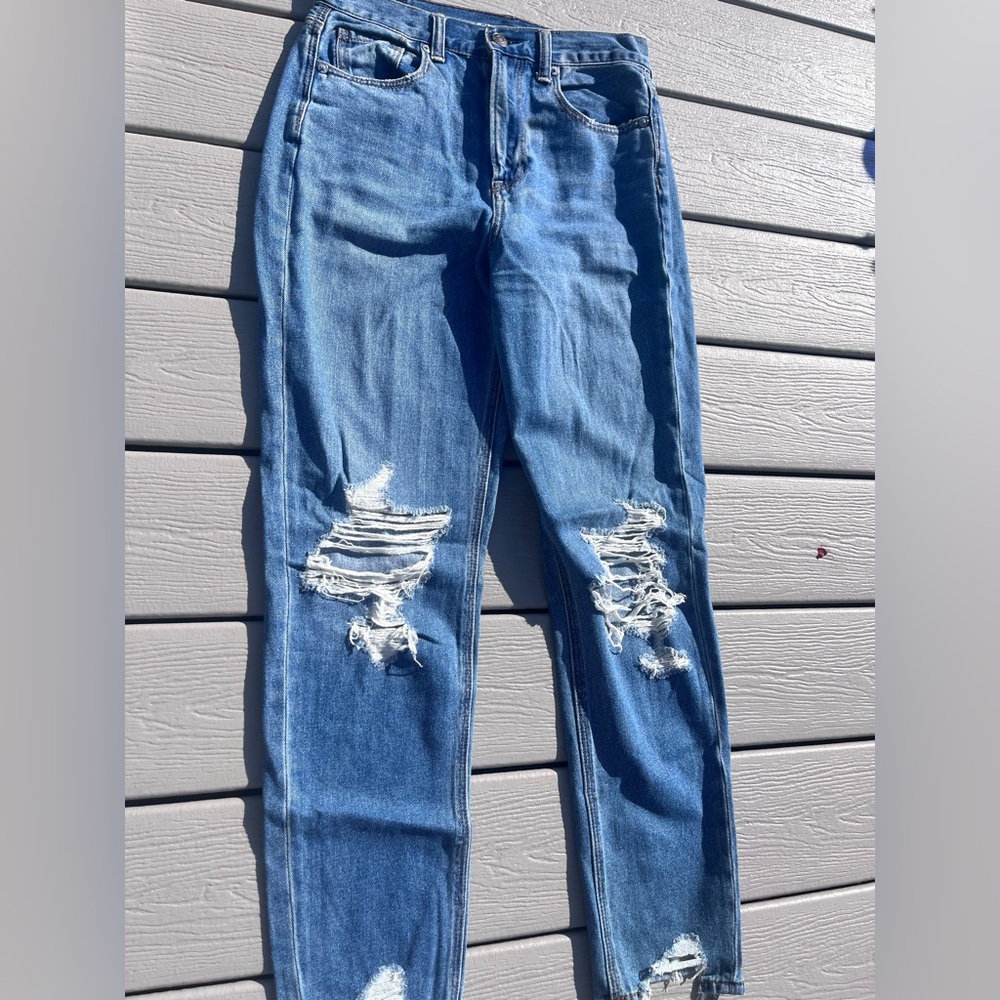 American eagle mom jeans